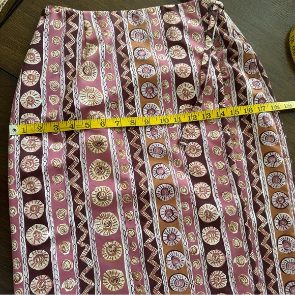 Medallion Stripe Maxi Wrap Skirt Sixe XS - Picture 9 of 10